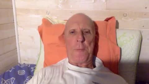 Snapshot of patibulaire1912 chatting on October 24, 1:51 am Pati24 online show from October 24, 1:51 am