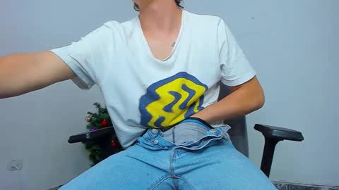 .... online show from December 18, 2:49 pm