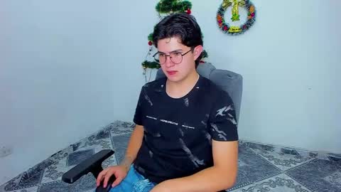 .... online show from December 4, 9:46 pm