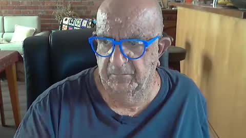 Snapshot of patvac chatting on January 5, 12:52 am patvac online show from January 5, 12:52 am