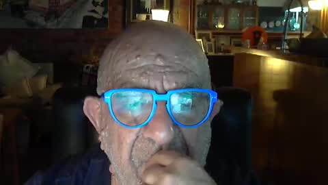 Snapshot of patvac chatting on January 17, 12:52 pm patvac online show from January 17, 12:52 pm