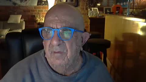 Snapshot of patvac chatting on September 14, 2:41 pm patvac online show from September 14, 2:41 pm