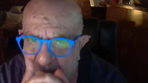Snapshot of patvac chatting on February 16, 1:49 pm patvac online show from February 16, 1:49 pm