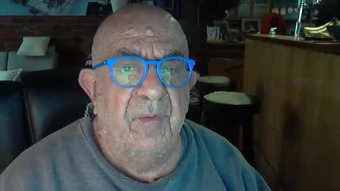 Snapshot of patvac chatting on September 15, 11:17 pm patvac online show from September 15, 11:17 pm