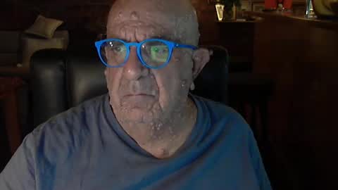 Snapshot of patvac chatting on March 6, 1:24 pm patvac online show from March 6, 1:24 pm
