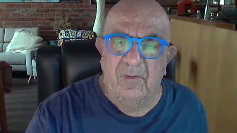Snapshot of patvac chatting on February 26, 10:51 pm patvac online show from February 26, 10:51 pm