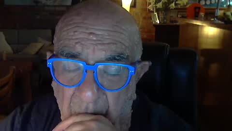 Snapshot of patvac chatting on December 29, 1:17 pm patvac online show from December 29, 1:17 pm