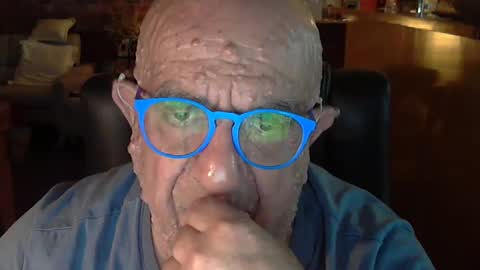 Snapshot of patvac chatting on February 17, 1:10 pm patvac online show from February 17, 1:10 pm