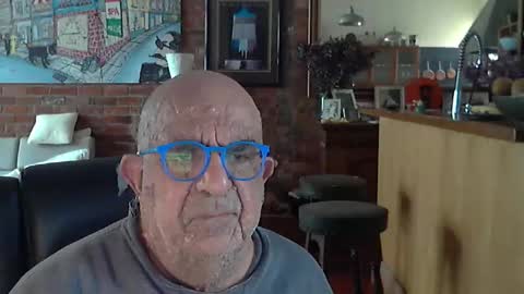 Snapshot of patvac chatting on September 21, 11:38 pm patvac online show from September 21, 11:38 pm