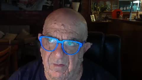 Snapshot of patvac chatting on December 24, 12:33 pm patvac online show from December 24, 12:33 pm