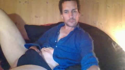 paueriwan online show from November 18, 10:01 pm