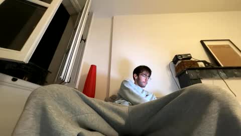 paul442386 online show from April 20, 10:23 pm