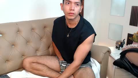 paul_cros online show from June 22, 11:26 am