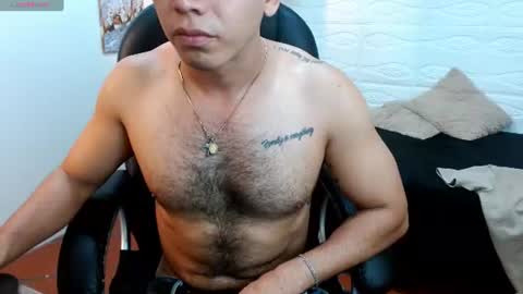 paul_cros online show from June 11, 11:30 am