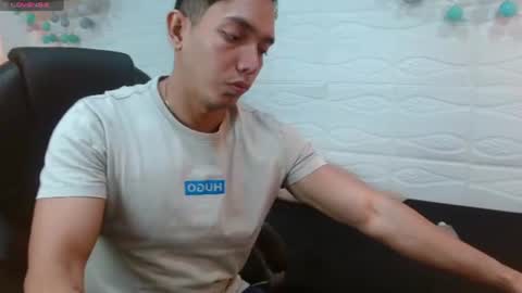 paul_cros online show from June 15, 12:41 pm