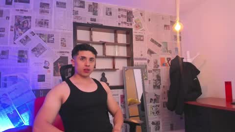 Snapshot of paul_evanss chatting on February 14, 12:47 pm Paul online show from February 14, 12:47 pm