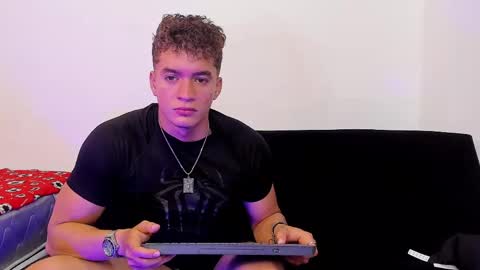 Paull George online show from April 29, 6:03 pm