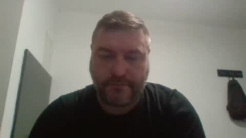 pauljr85 online show from June 12, 9:56 pm