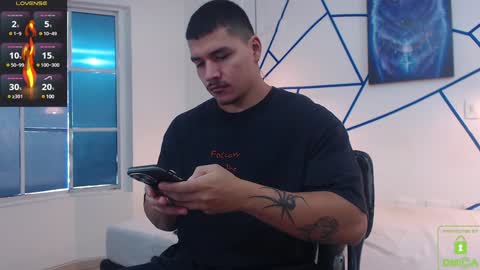 Snapshot of paulo_allen chatting on December 26, 1:21 pm Paulo online show from December 26, 1:21 pm