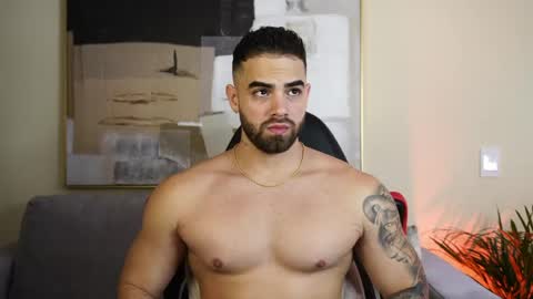 Paul Phoenix online show from April 29, 8:37 pm