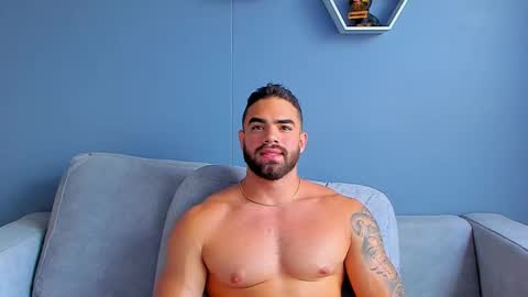 Paul Phoenix online show from February 18, 10:25 pm
