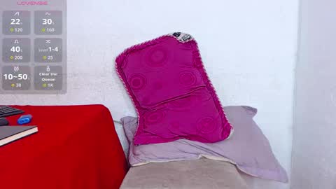 Snapshot of paulsprominence_25 chatting on October 21, 12:47 am Paul Roman online show from October 21, 12:47 am