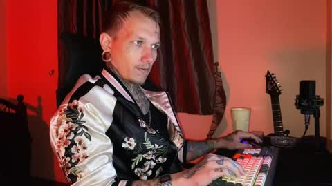 Paul Velvet online show from November 28, 7:49 pm