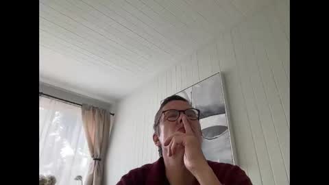 Snapshot of paulwill2377 chatting on October 15, 6:48 pm paulwill2377 online show from October 15, 6:48 pm