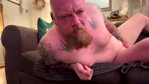 paulyb445 online show from December 21, 1:02 am