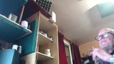 pc8474408 online show from April 26, 6:16 pm