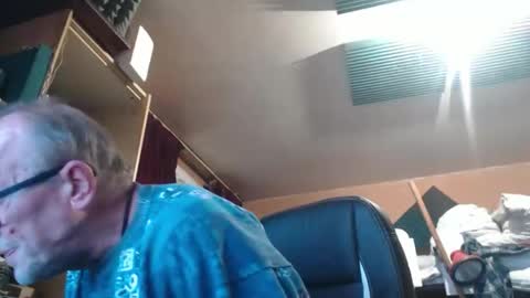 pc8474408 online show from March 28, 12:16 pm