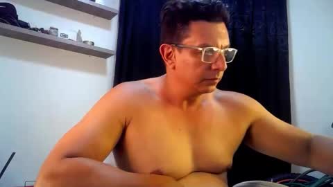 Pedro online show from April 29, 3:11 am