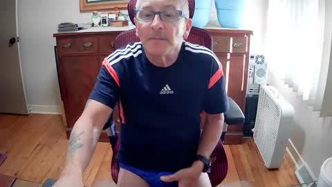 peepingmale online show from December 7, 8:05 pm