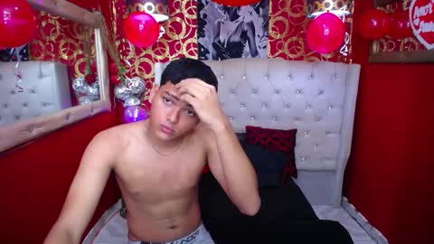 peinhot online show from September 22, 7:02 pm