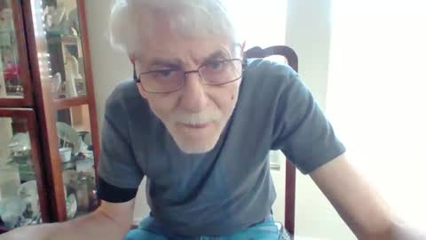 Snapshot of pem1650 chatting on September 27, 7:34 pm pem1650 online show from September 27, 7:34 pm
