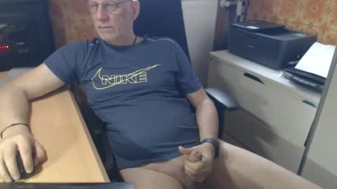Pemue65 online show from May 15, 6:21 am