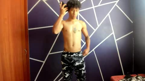 Snapshot of pendragom1224 chatting on January 12, 3:24 pm Pendragom online show from January 12, 3:24 pm