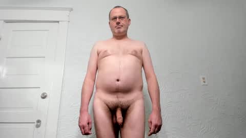 Snapshot of penis_dance chatting on January 2, 1:49 am Vincent Howard online show from January 2, 1:49 am