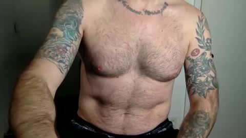 perfectfit1990 online show from February 1, 8:29 pm