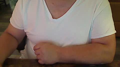 Snapshot of perfecto1957 chatting on December 25, 1:51 pm perfecto1957 online show from December 25, 1:51 pm