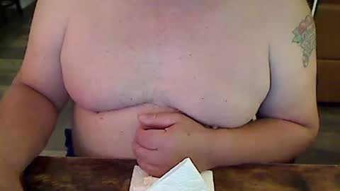Snapshot of perfecto1957 chatting on January 10, 12:47 pm perfecto1957 online show from January 10, 12:47 pm