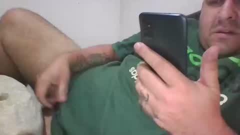 perroar online show from February 4, 3:01 am