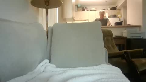 Snapshot of pervdude01 chatting on January 5, 10:29 pm Nut4aNickel online show from January 5, 10:29 pm
