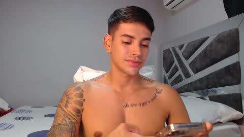 Peter           instagram   Jairquiroga  online show from February 22, 10:48 pm