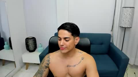 Peter           instagram   Jairquiroga  online show from February 2, 10:18 pm