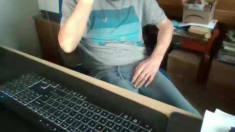 petitwilly online show from December 1, 9:23 am