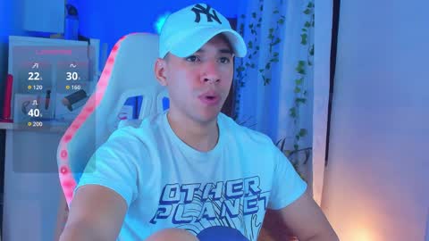 Petter  Coleman online show from April 7, 11:49 pm