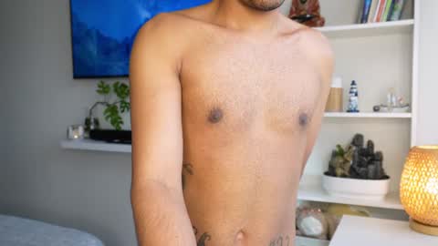 Snapshot of pettercat chatting on October 21, 8:01 pm Pettercat online show from October 21, 8:01 pm