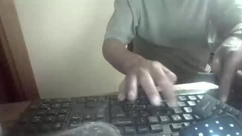 peyo873996 online show from April 22, 7:07 pm