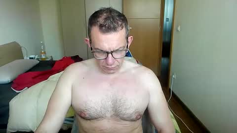 Alex  online show from May 6, 10:49 am